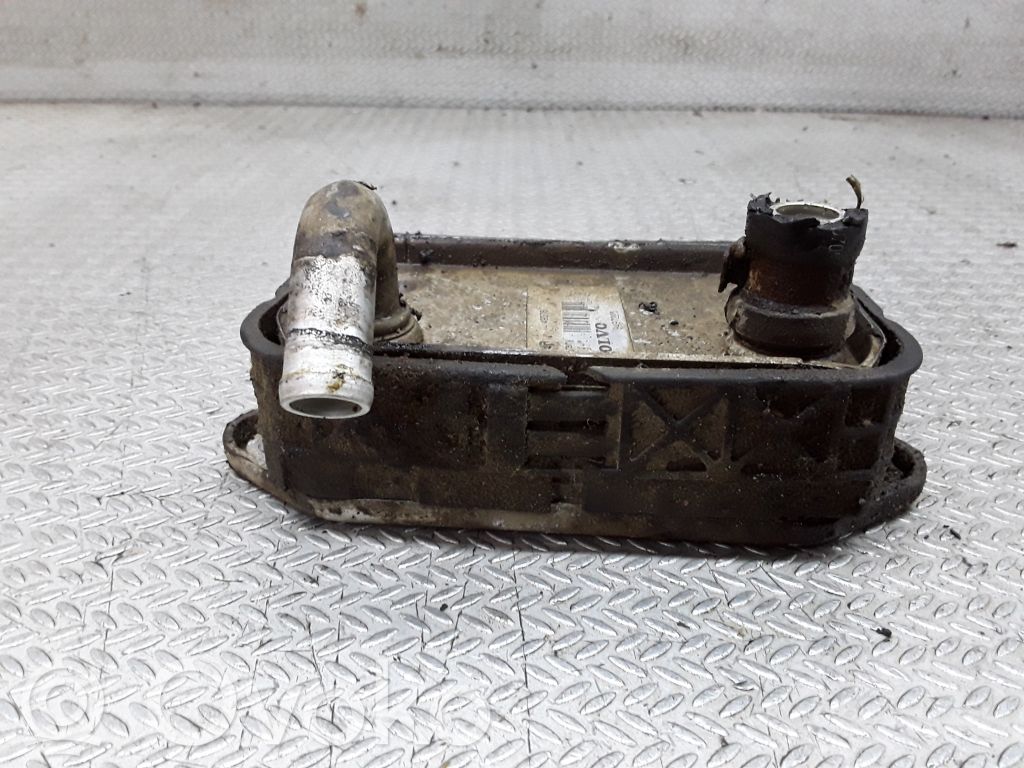 Volvo S80 Oil filter mounting bracket 