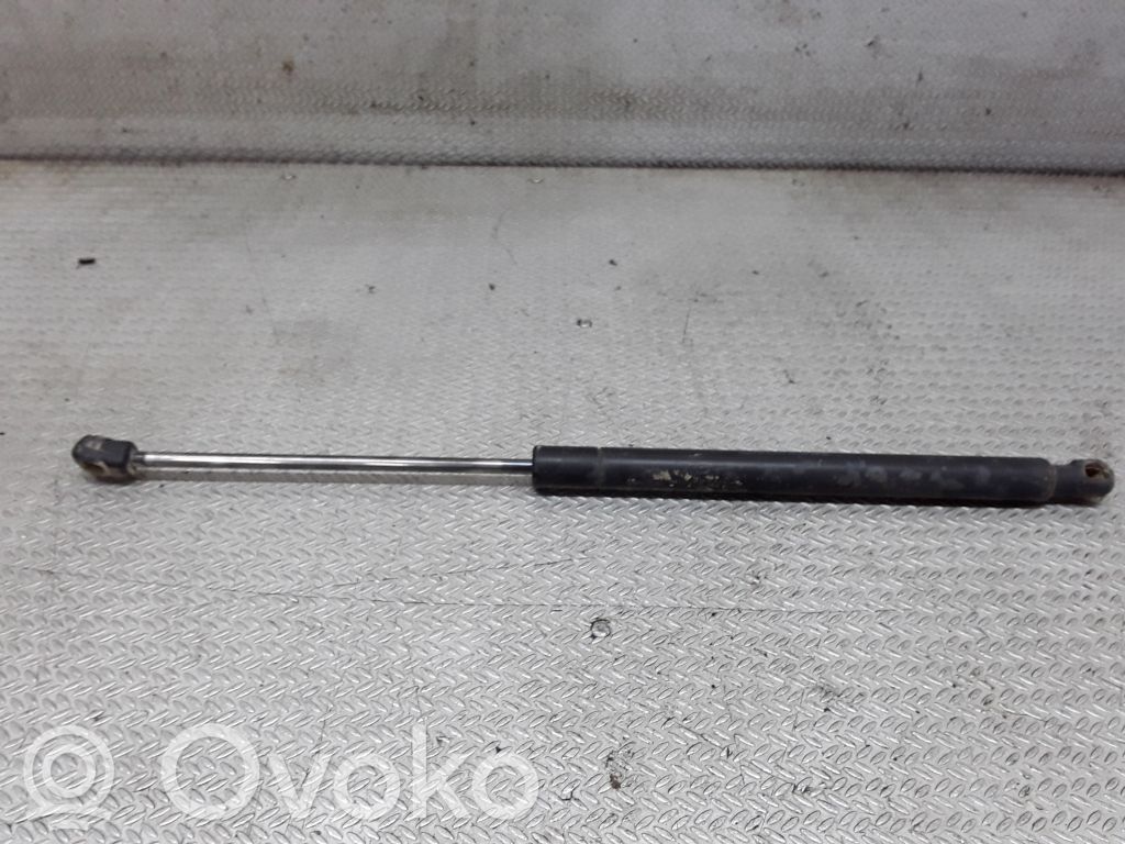 Audi A6 Allroad C5 Amortizatorius galinio dangčio 