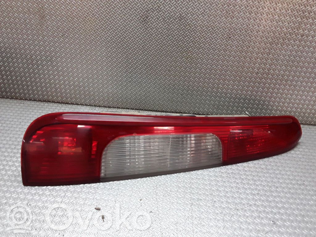 Lampa tylna   3M5113N411AA