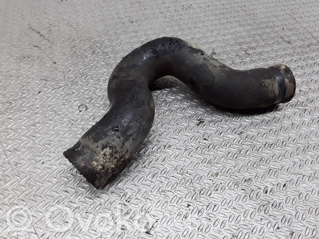 Engine coolant pipe/hose