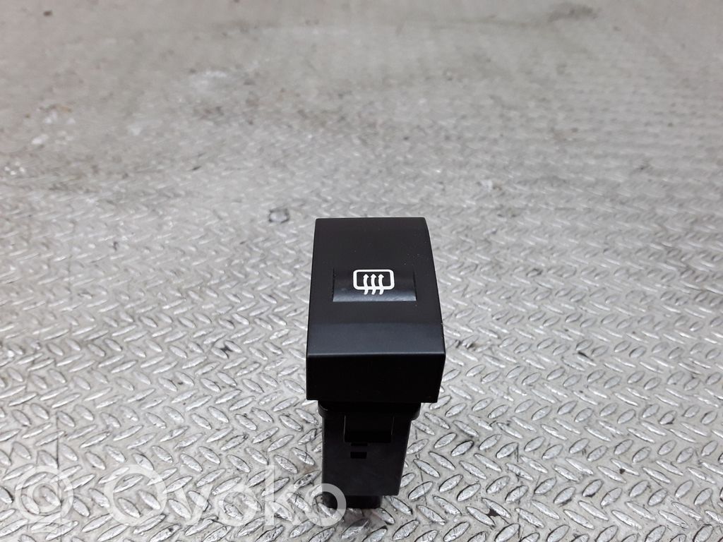 KIA Sorento Windscreen/window heater switch 