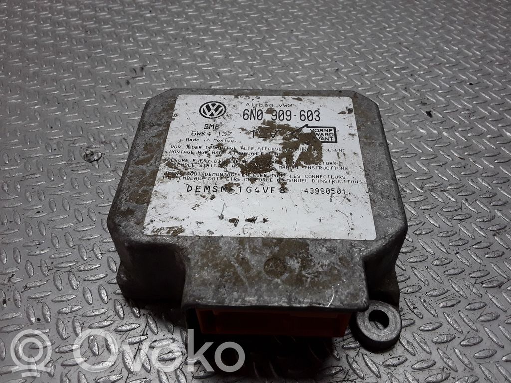 Volkswagen Golf III Unitate/modul de comandă airbaguri 