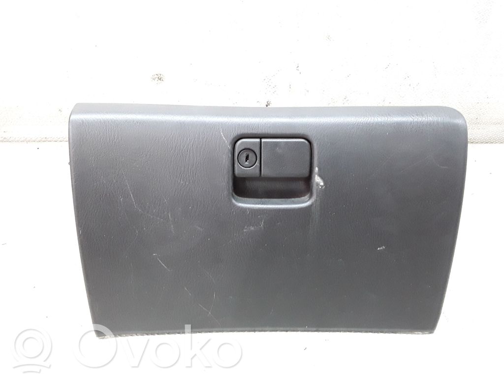 Mazda MPV Set torpedou 