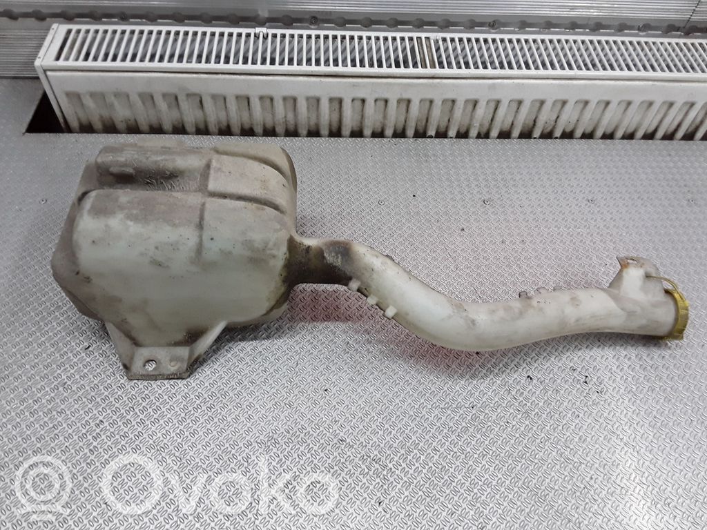 Langų skysčio bakelis   YC1513K185AF