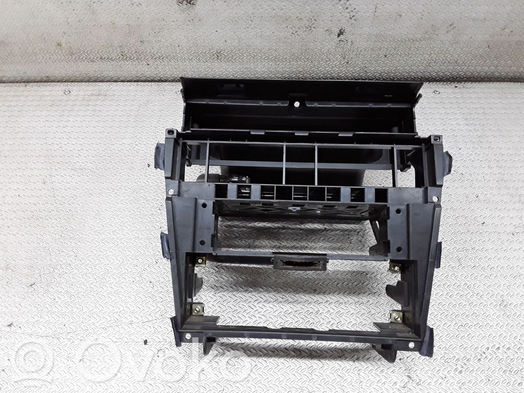 Audi A8 S8 D2 4D Radio/GPS head unit trim 