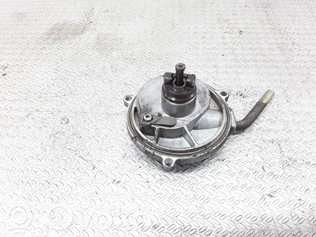 Mercedes-Benz A W168 Pompa a vuoto