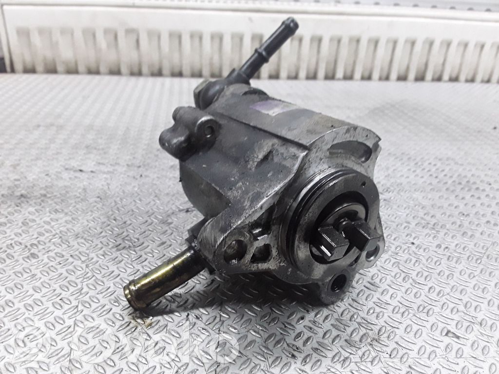 Toyota Avensis T250 Pompă vacuum 