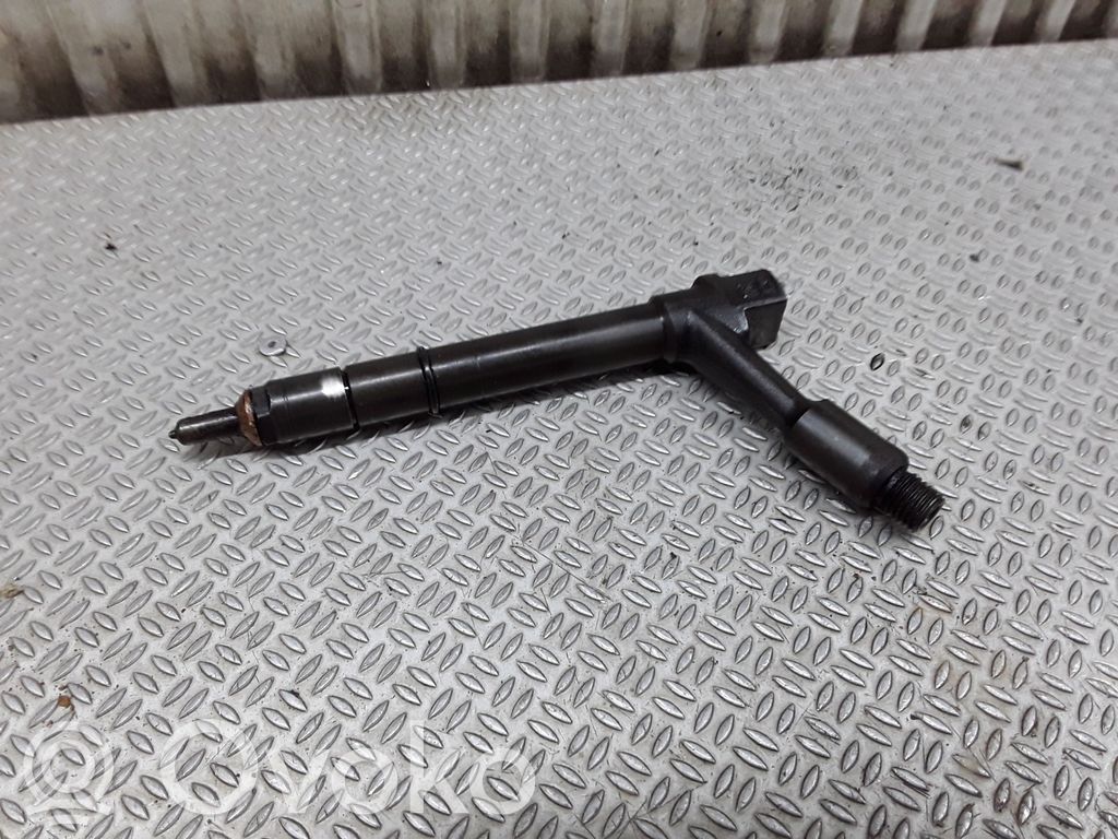 Injecteur de carburant   TJBB01901D