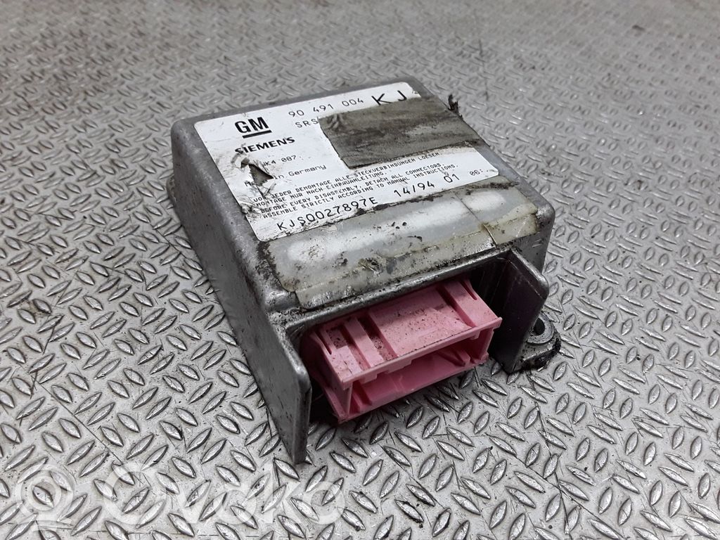 Module de contrôle airbag   90491004