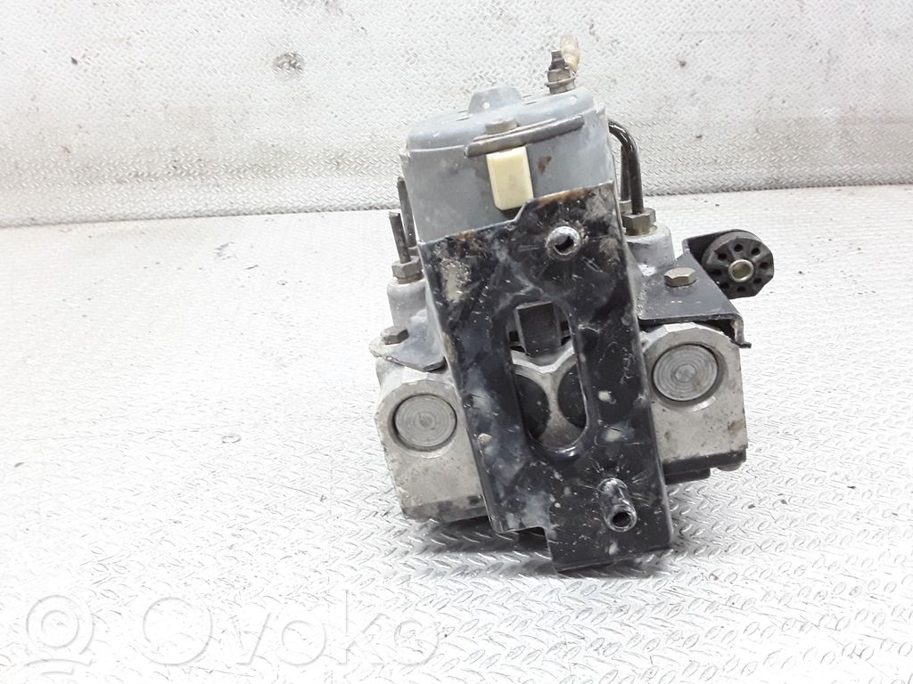 BMW 5 E39 ABS Pump 