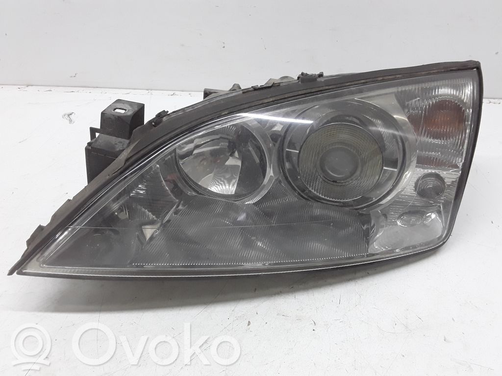 Ford Mondeo Mk III Phare frontale 