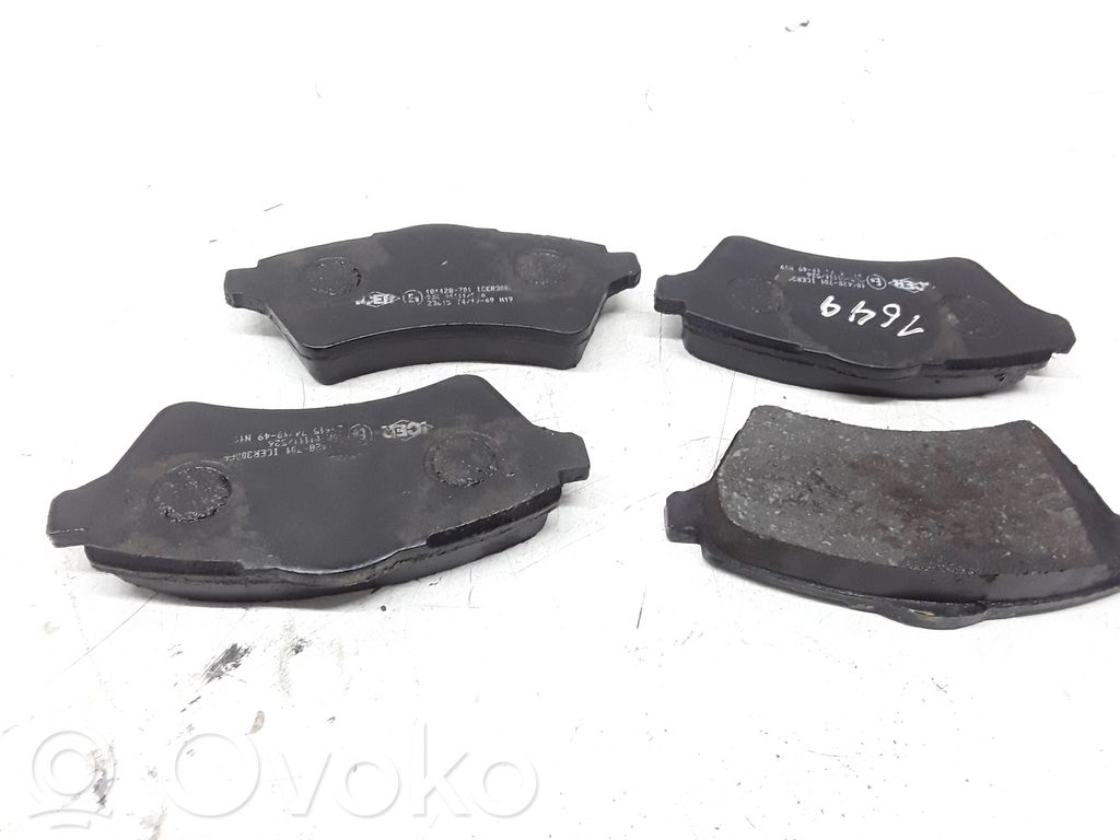 Brake pads (front)