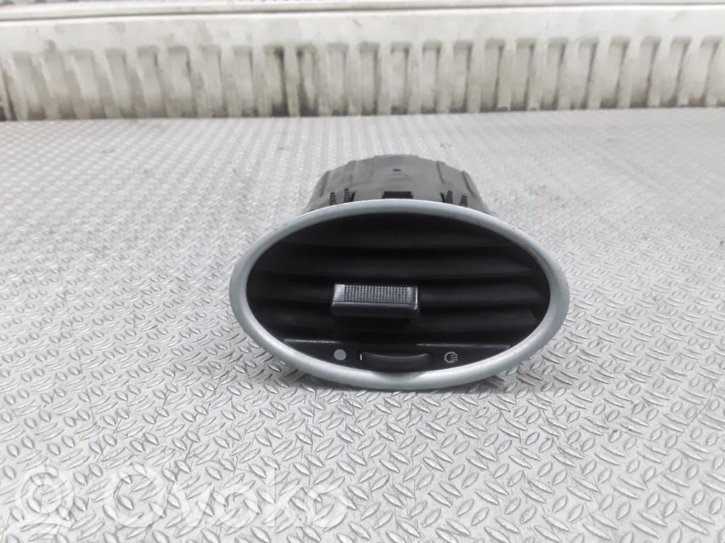 Ford Focus Šoninės oro grotelės 