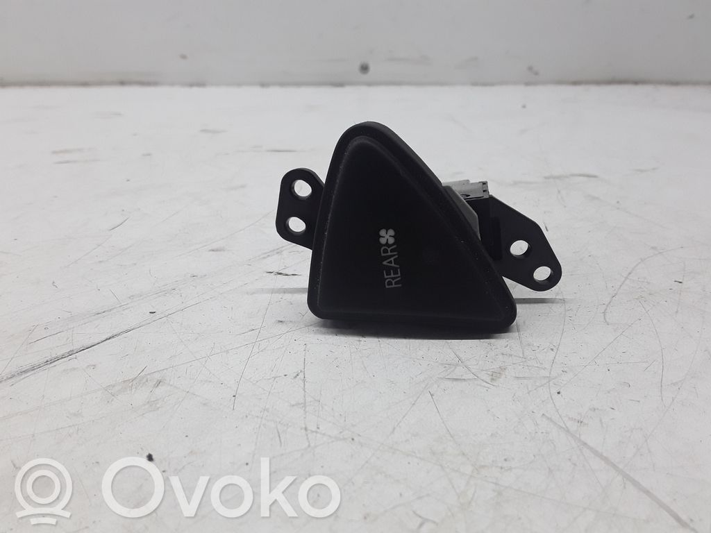 Mitsubishi Grandis Przełącznik obiegu powietrza 
