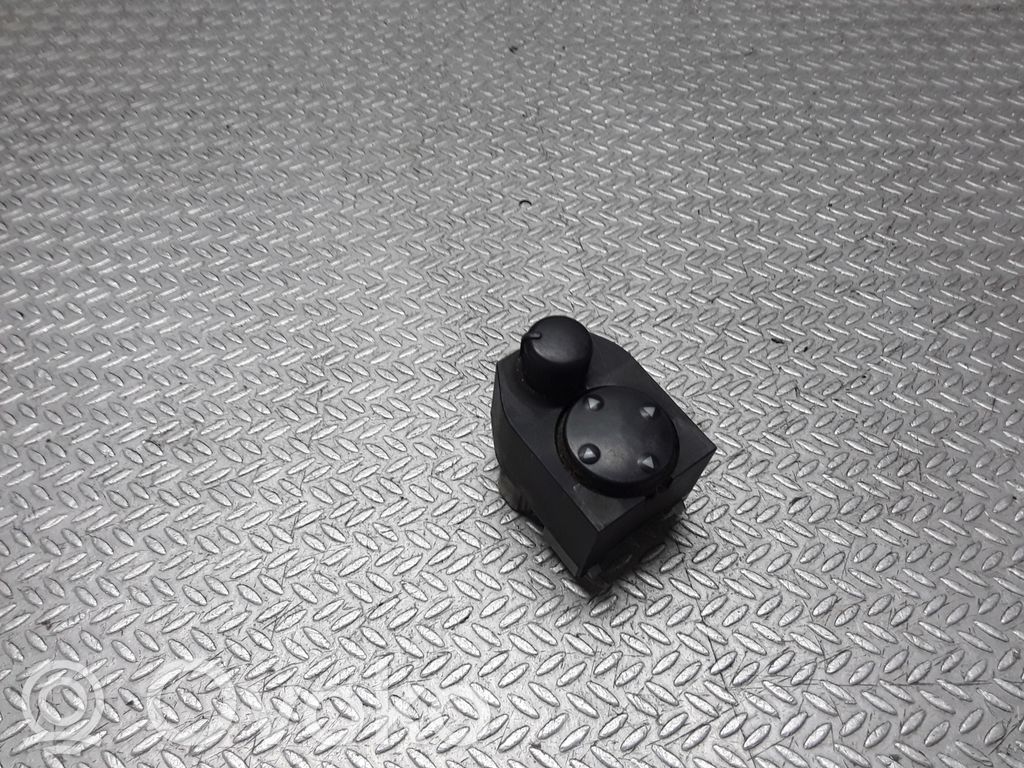 Audi A8 S8 D2 4D Wing mirror switch 