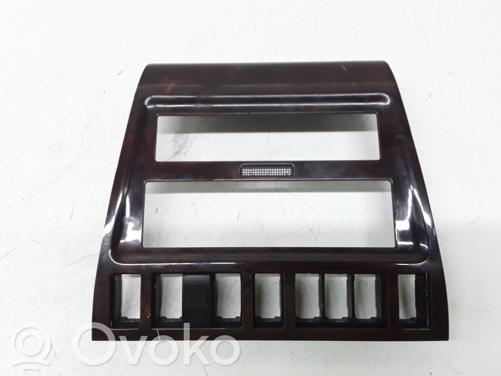 Audi A8 S8 D2 4D Radio/GPS head unit trim 