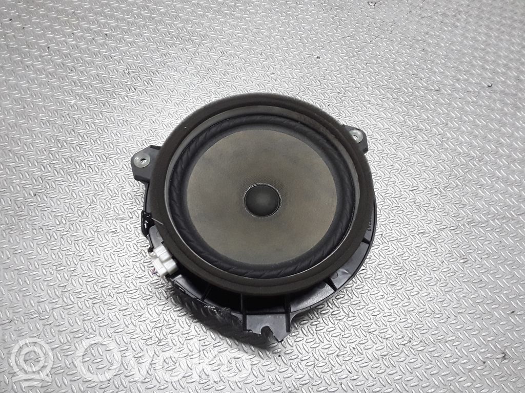 Toyota Yaris Lautsprecher Tür vorne 