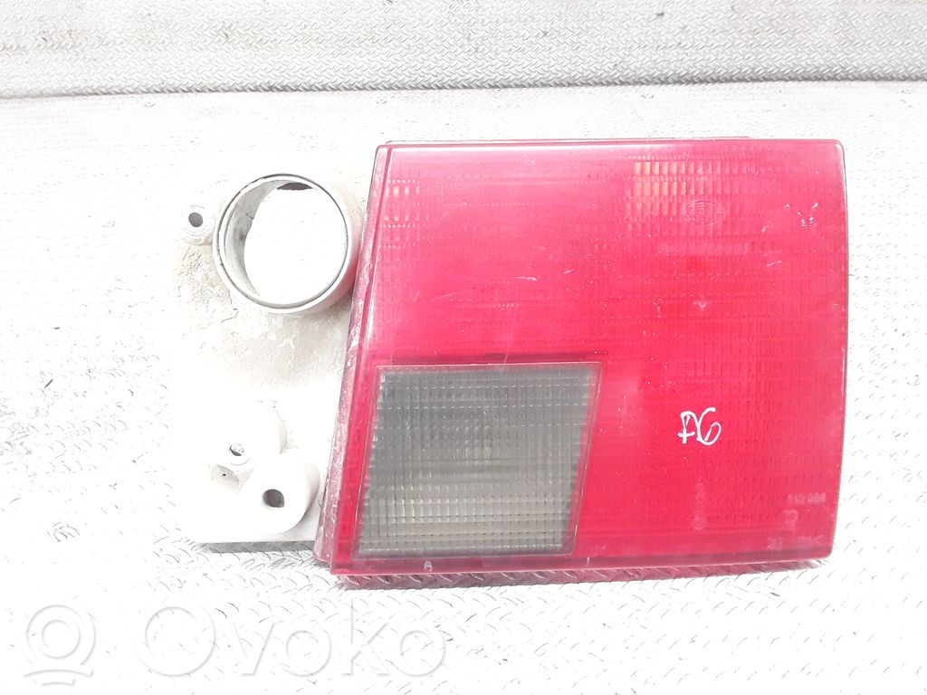 Tailgate rear/tail lights   4A0945094E
