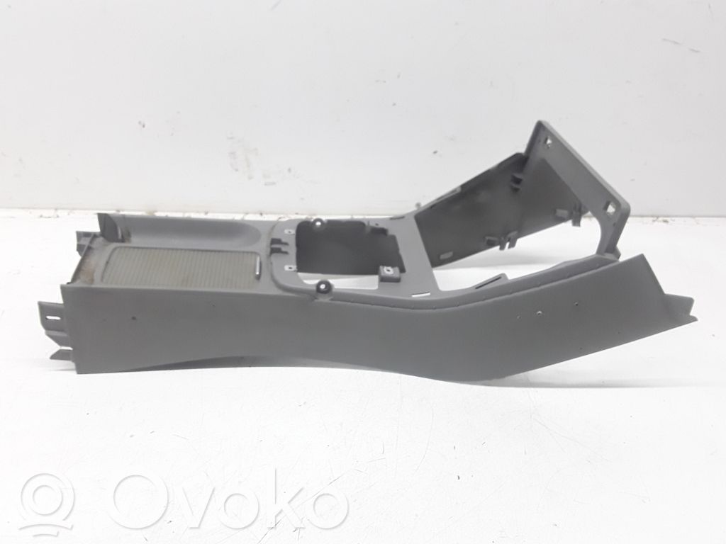 Volkswagen Golf Plus Center console 