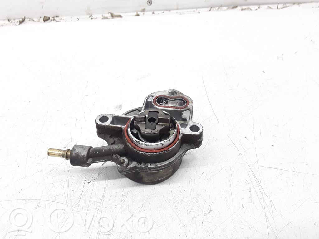 Peugeot 607 Pompe à vide