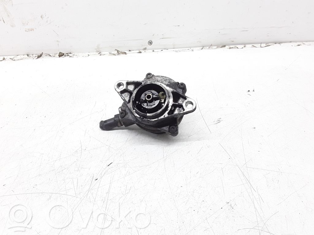 Peugeot 406 Bomba de vacío 