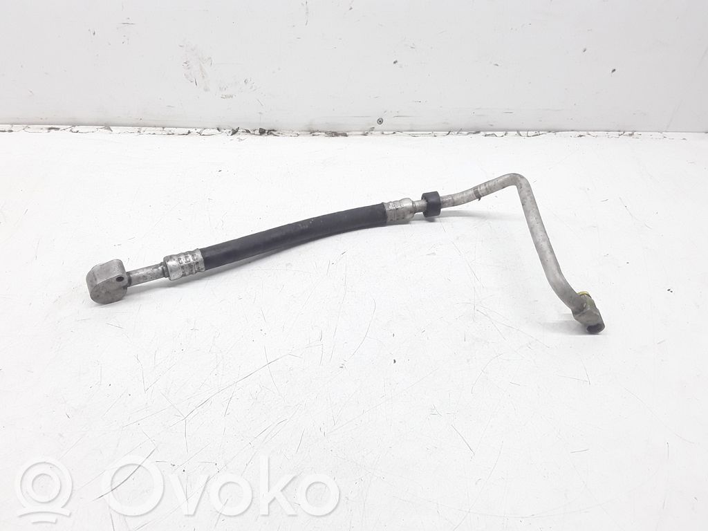 Volkswagen Phaeton Ilmastointilaitteen putki (A/C) 