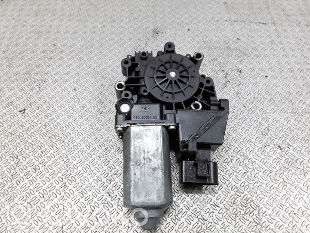 Audi A4 S4 B5 8D Asa reguladora de la puerta trasera 