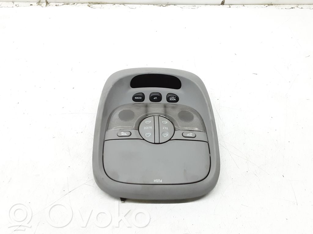 Luz del asiento delantero   928003E0