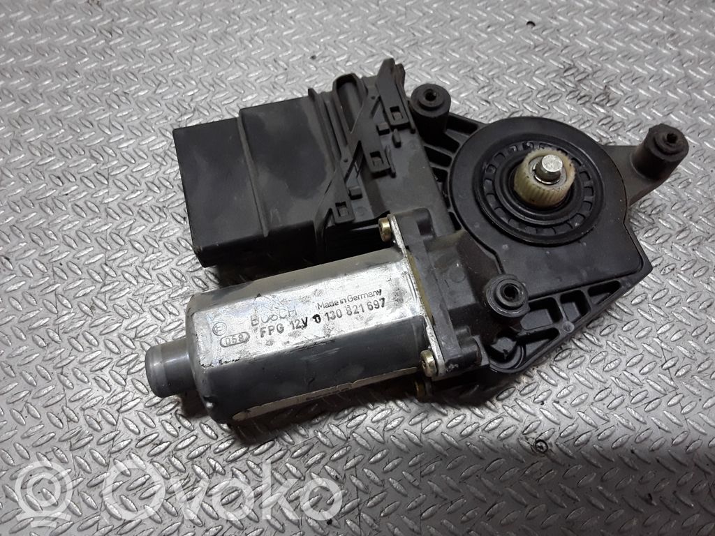 Volkswagen PASSAT B5 Motor macara geam ușă spate 