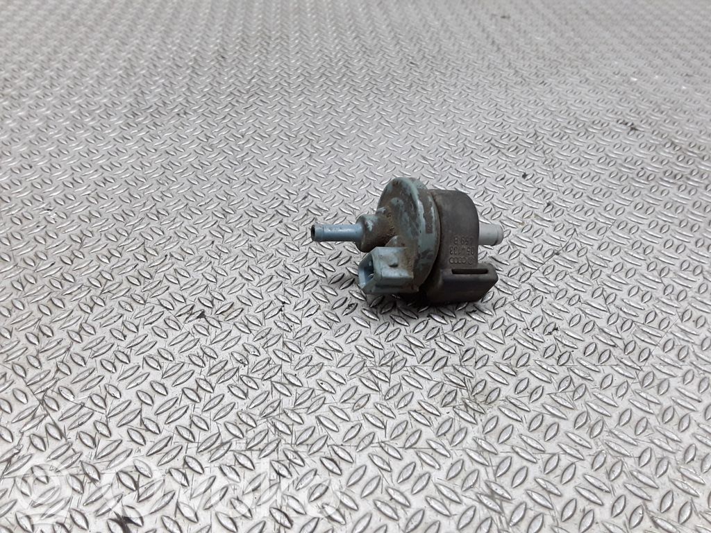 Válvula de vacío   054133459B
