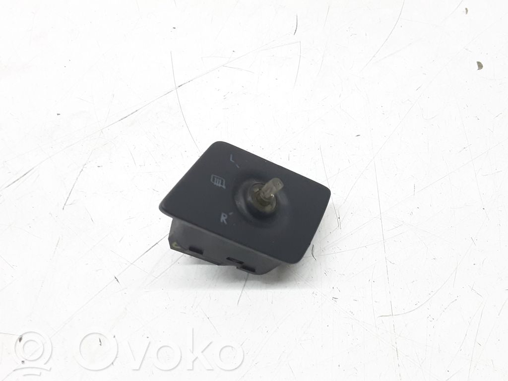 Volkswagen Polo Przycisk regulacji lusterek bocznych 