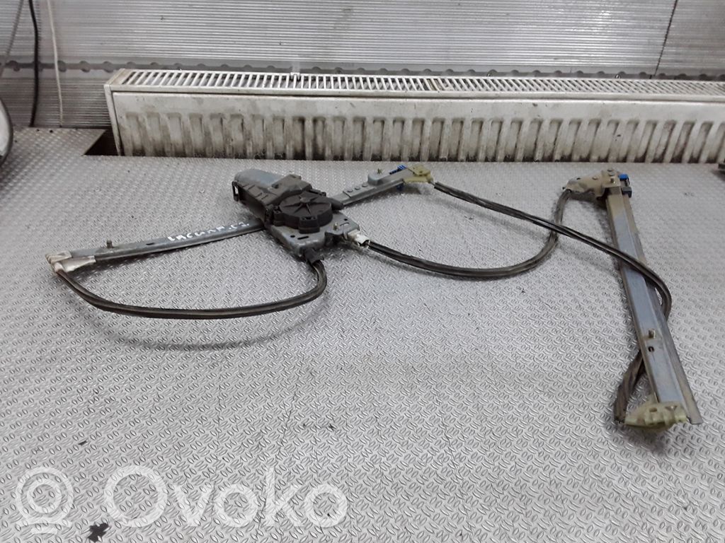 Renault Laguna II Elektryczny podnośnik szyby drzwi przednich 