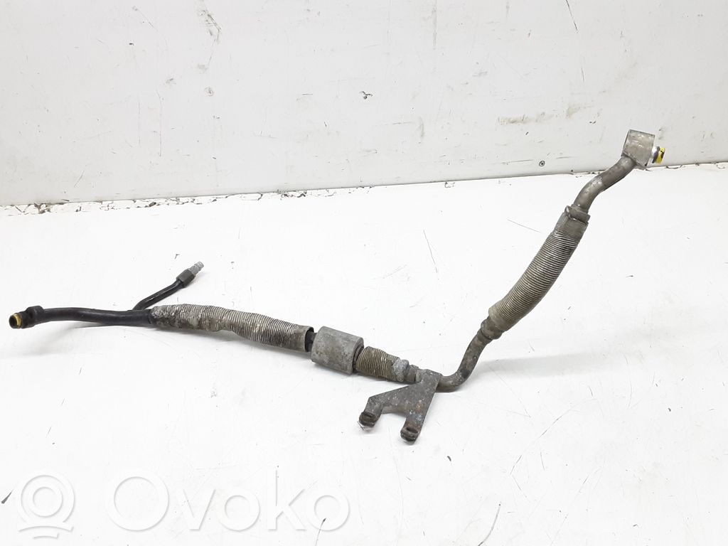 BMW 7 E65 E66 Ilmastointilaitteen putki (A/C) 