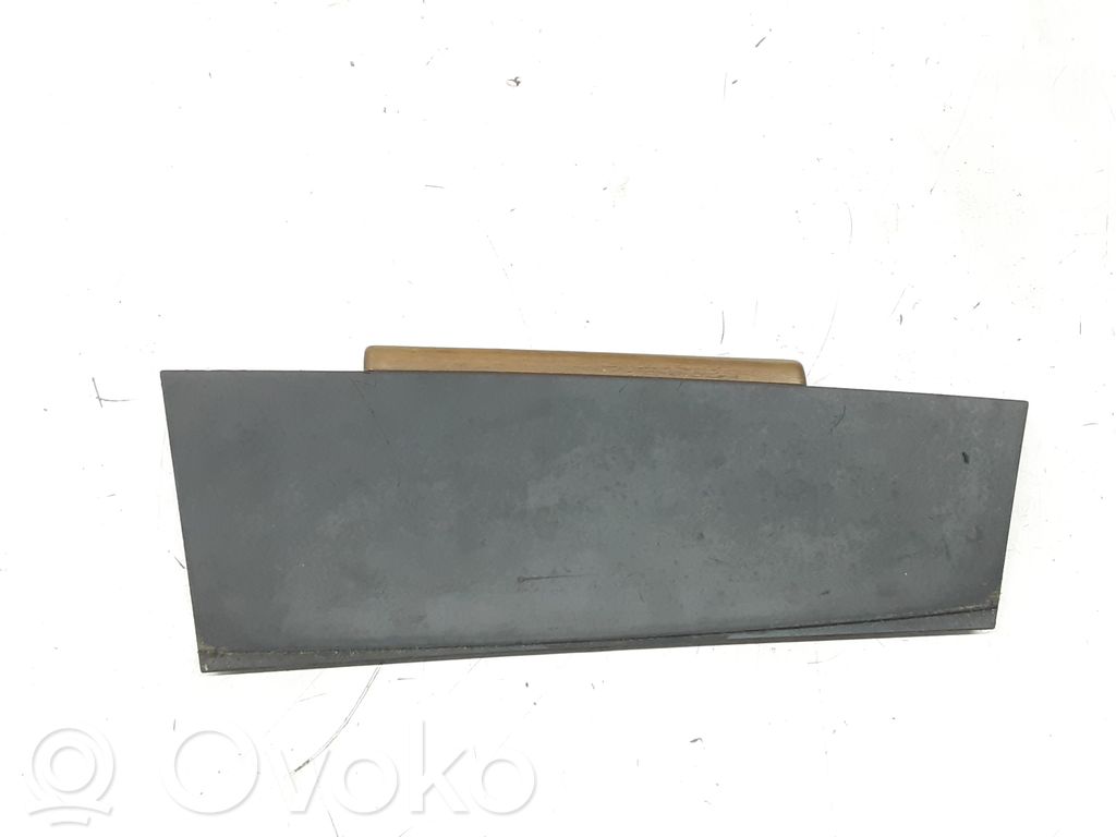 BMW 7 E65 E66 Kita salono detalė 