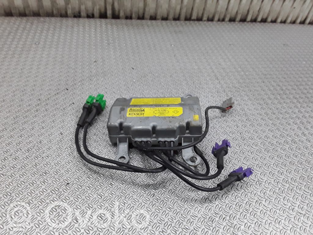Renault Laguna I Airbag control unit/module 