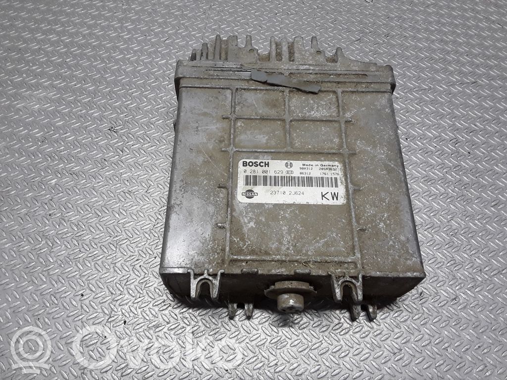 Nissan Primera Engine control unit/module 