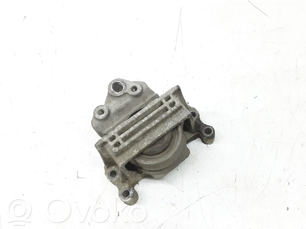 Engine mount bracket