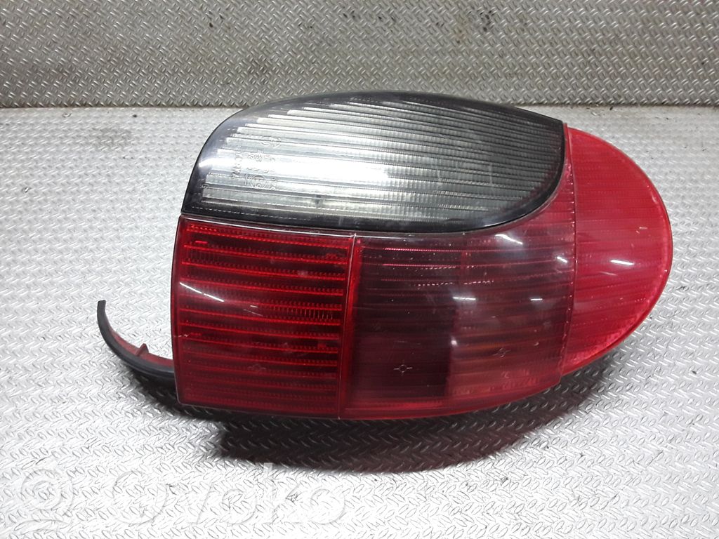 Peugeot 306 Feux arrière / postérieurs