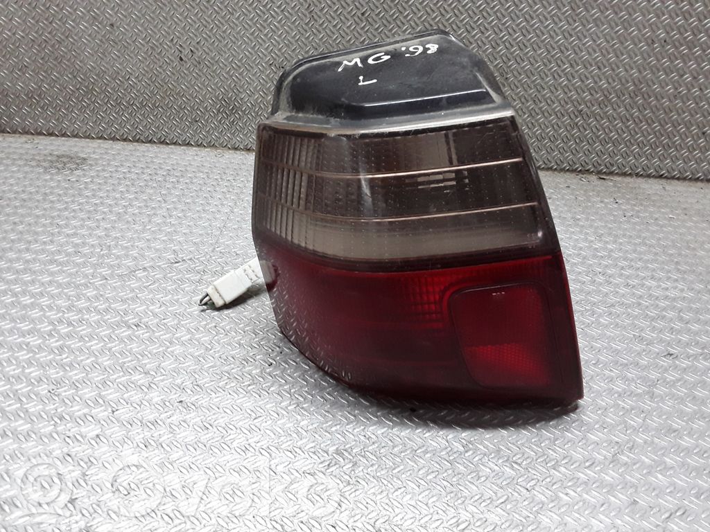 Mitsubishi Galant Luci posteriori 