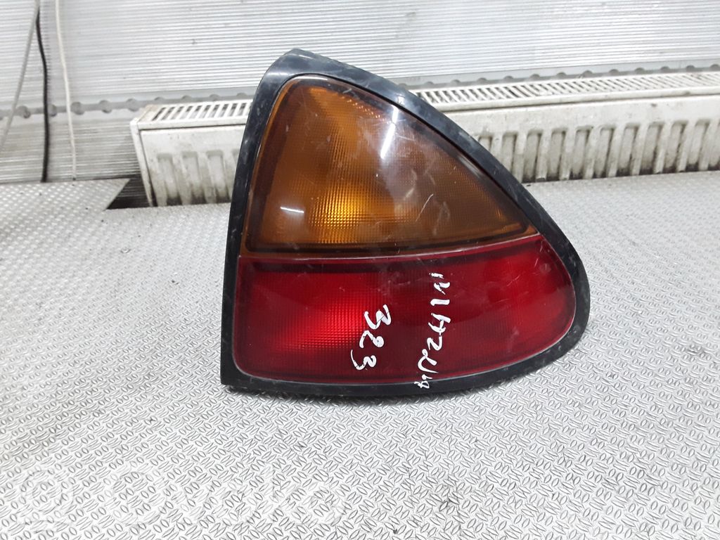 Mazda 323 Rear/tail lights 