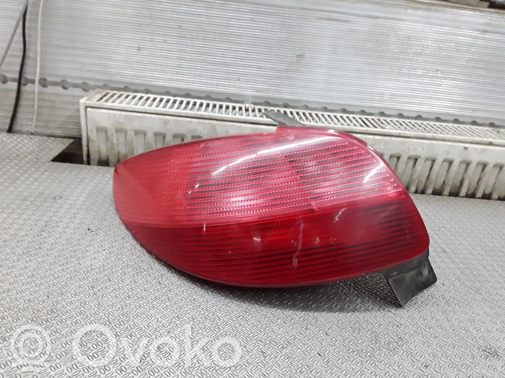 Peugeot 206 Rear/tail lights 