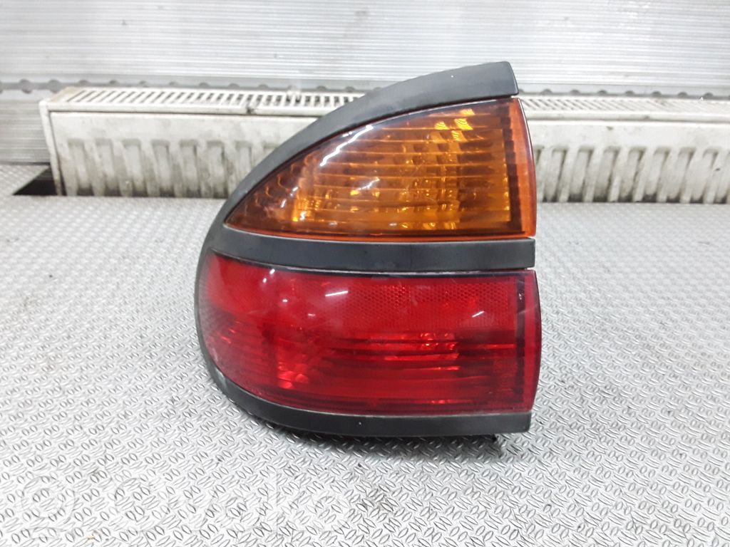 Rear/tail lights   7700420122