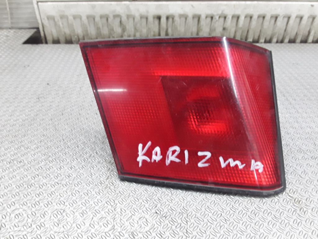 Mitsubishi Carisma Takaluukun takavalot
