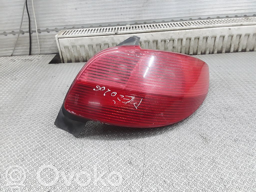 Peugeot 206 Rear/tail lights 