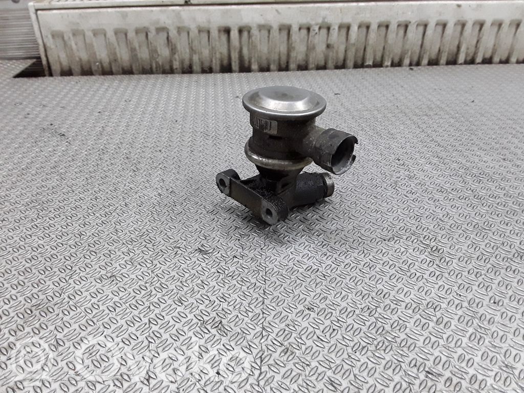 Válvula EGR   06A131351