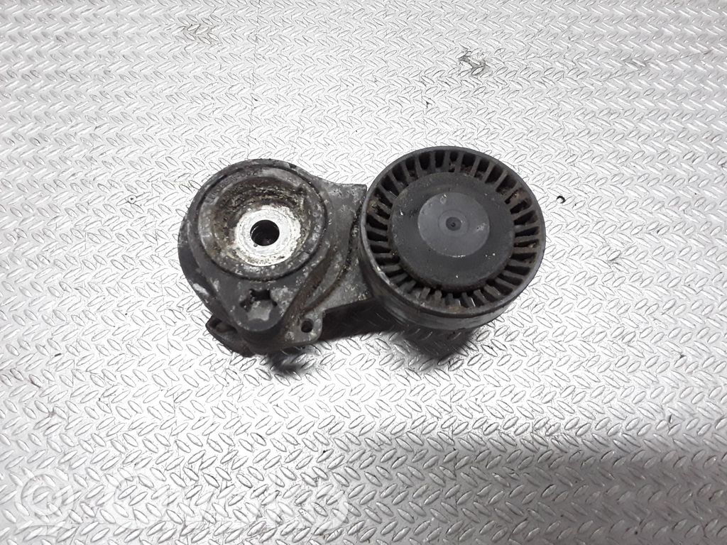 BMW 7 E65 E66 Diržo įtempėjas 