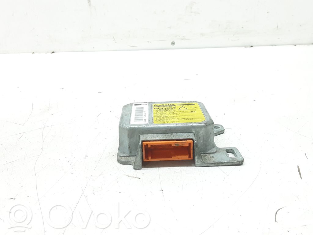 Renault Laguna I Airbag control unit/module 