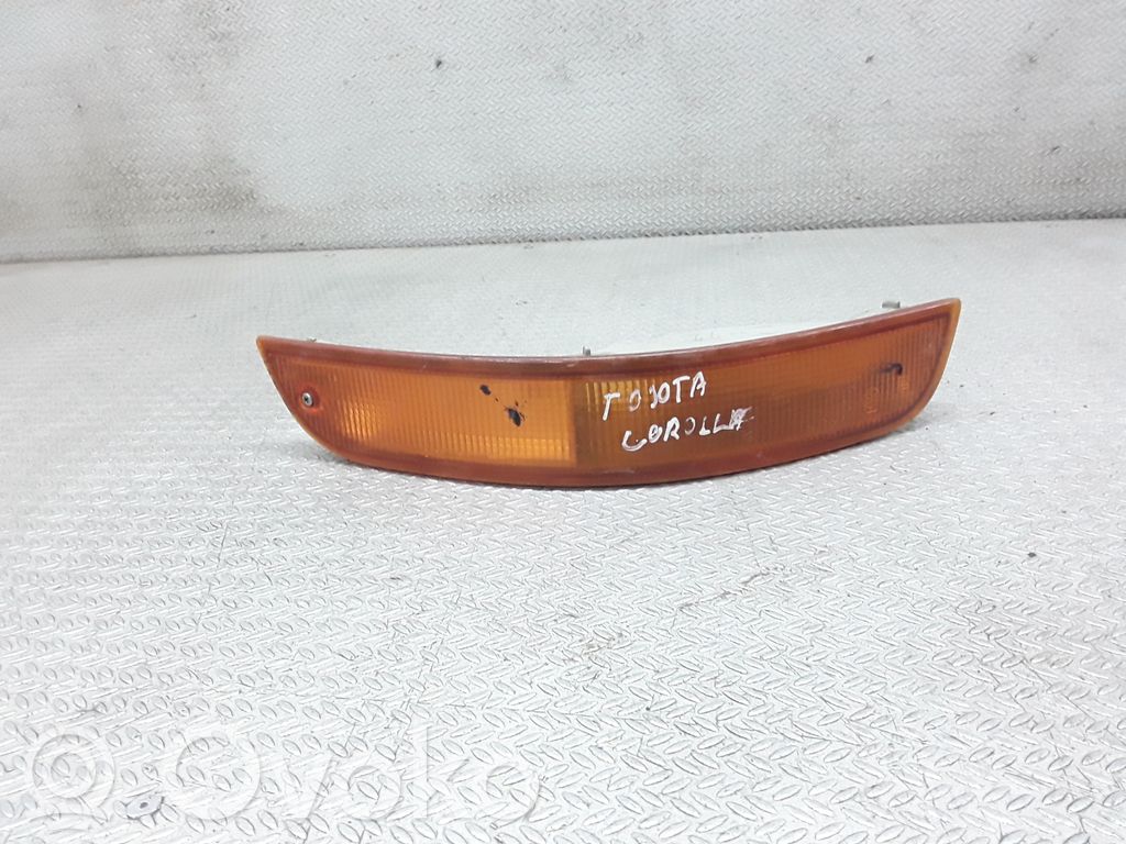 Toyota Corolla E100 Front indicator light 