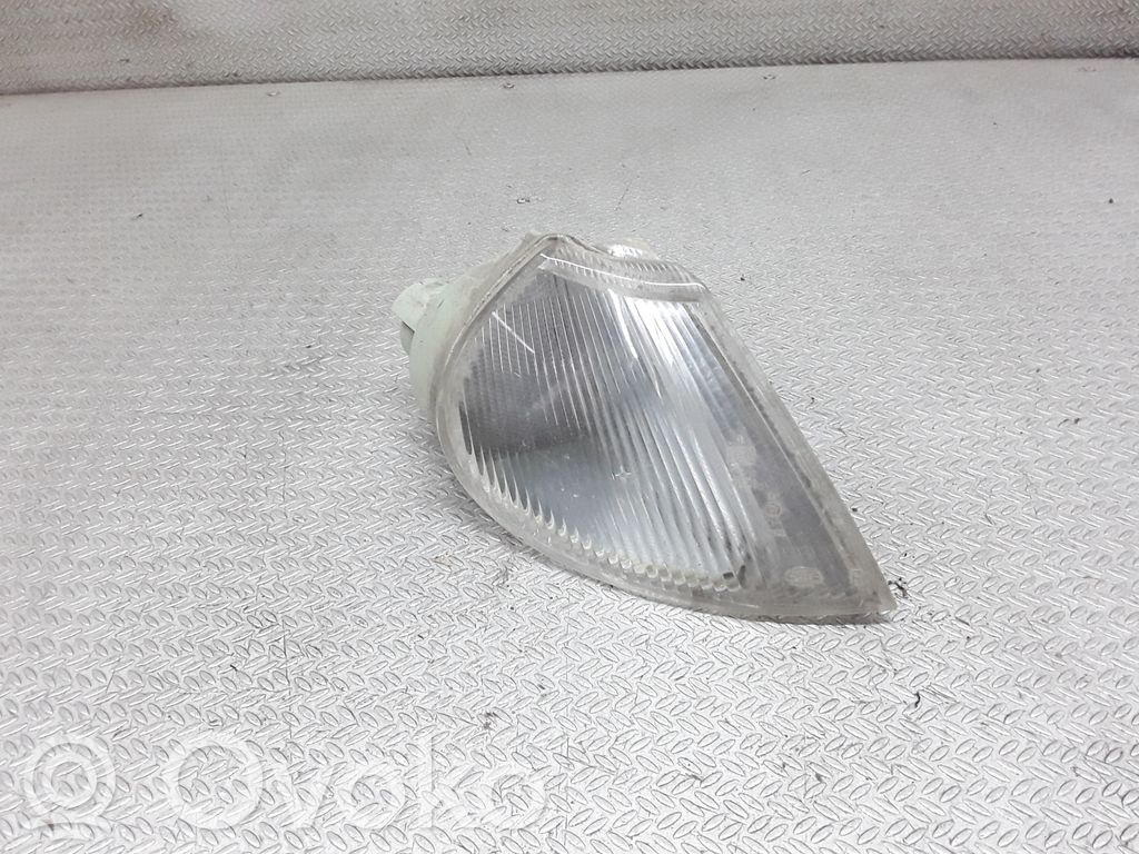 Renault Laguna I Front indicator light 