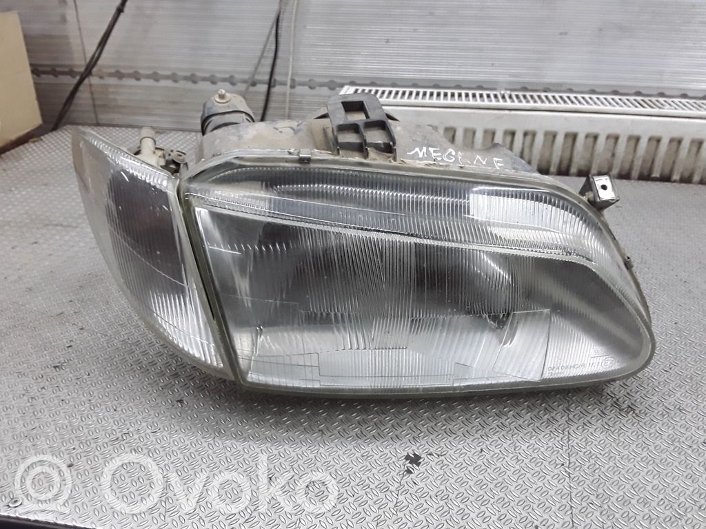 Renault Megane I Headlight/headlamp 